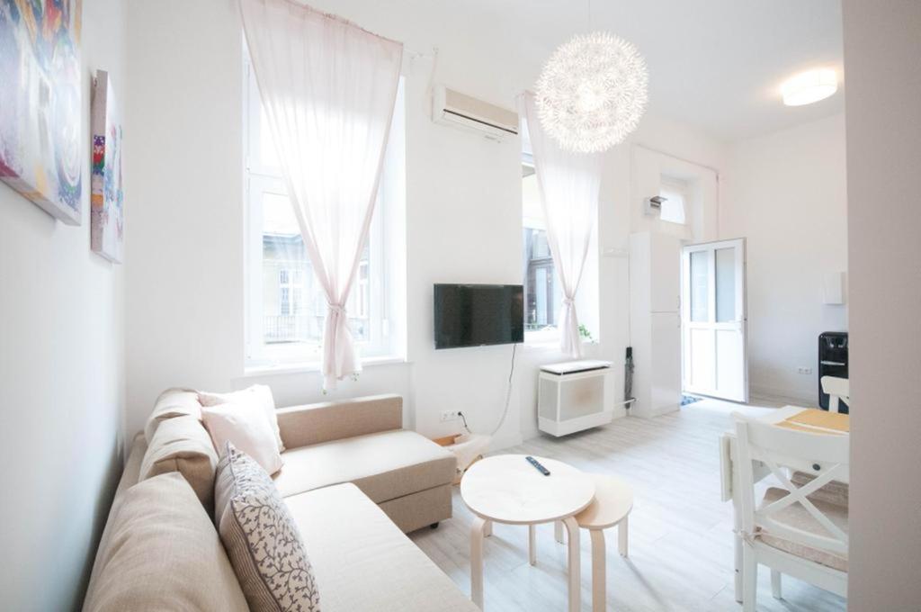 Cs3 Csanyi Apartment Budapest Extérieur photo